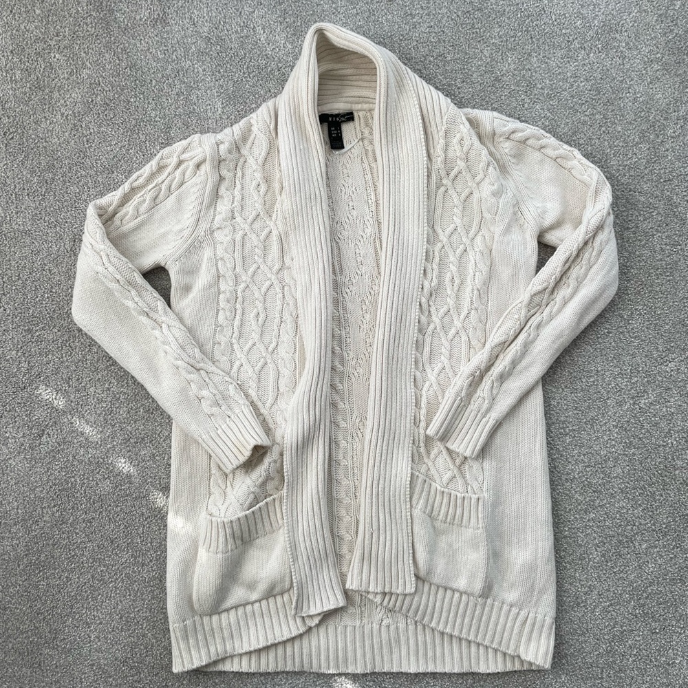 Women cardigan